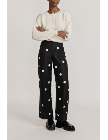 Pantalon évasé en crêpe NOIR ET BLANC avec détails boutonnés soldes